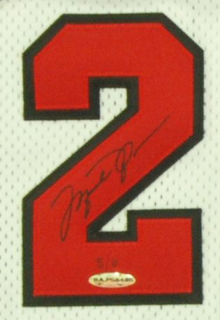 Michael Jordan Signed Hand-Painted 1998 Finals Jersey Finger Roll (UDA) #5/6