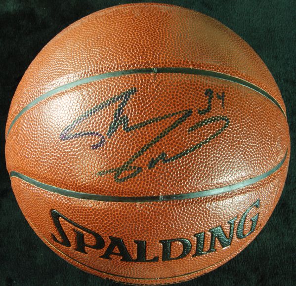 Shaquille O'Neal Signed Spalding Basketball (PSA/DNA)