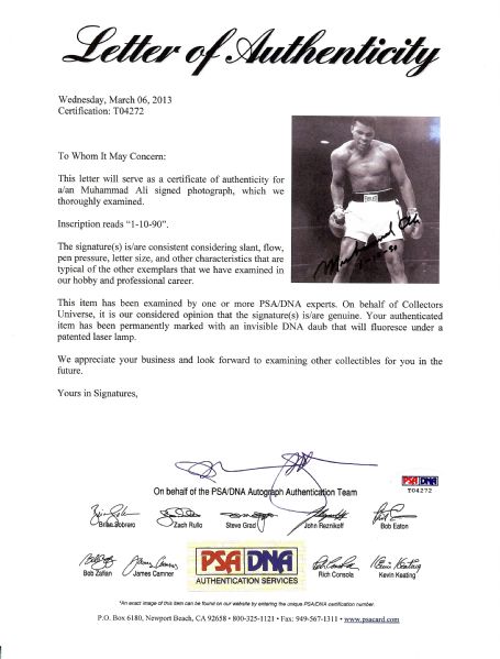 Muhammad Ali Signed 8x10 Photo (PSA/DNA)