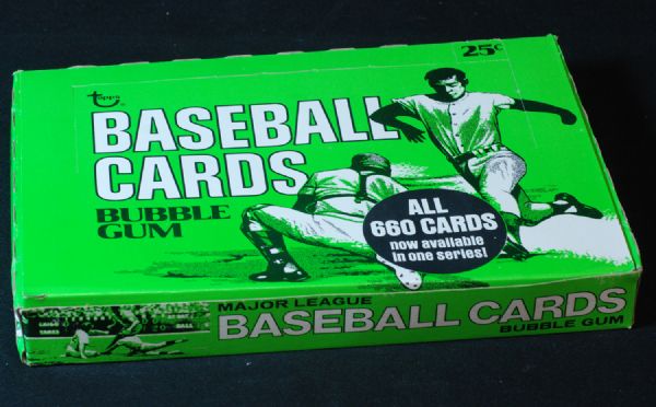 1975 Topps Baseball Cello Box (24)