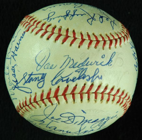 High-Grade 1971 HOF Induction Multi-Signed Baseball (25 Signatures) with Paige, Greenberg, DiMaggio, etc.