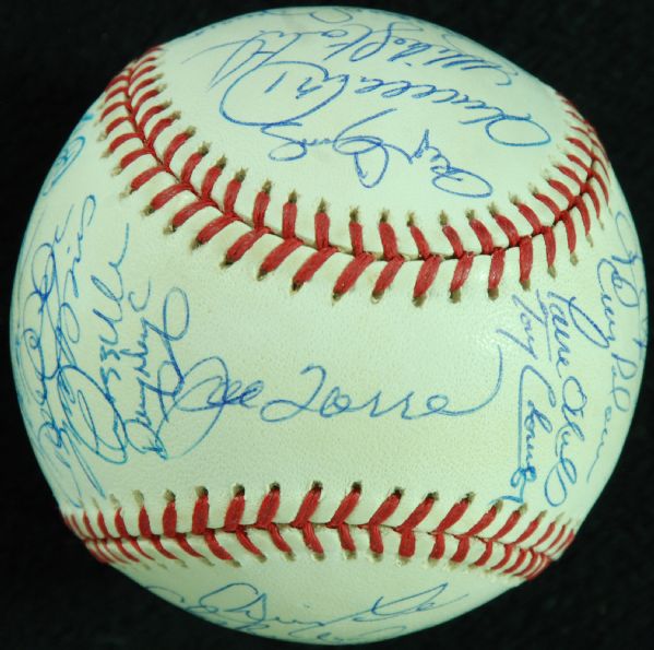 2000 New York Yankees World Champions Team-Signed World Series Baseball (32) (JSA)