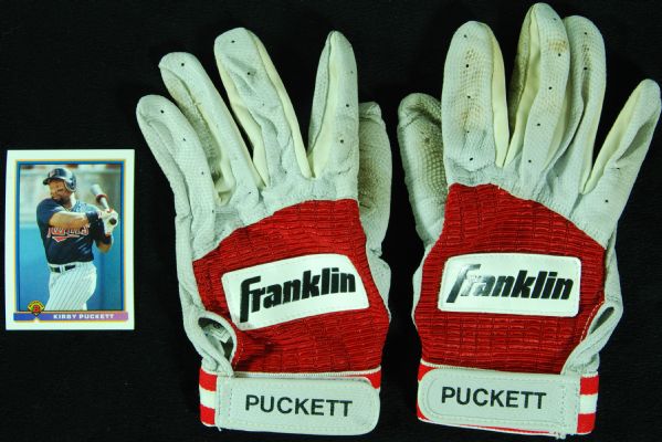 Kirby Puckett Game-Used Batting Gloves with Photo Match (2)