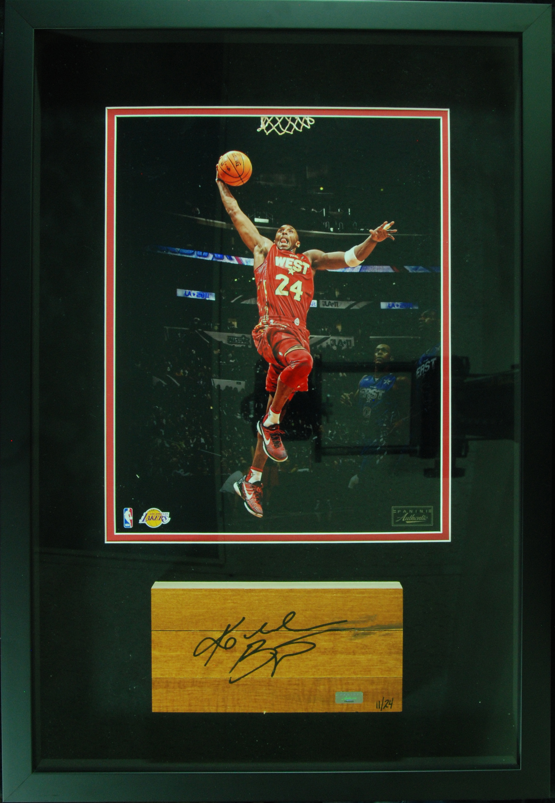 Lot Detail - Kobe Bryant 2001 Autographed Limited Edition Game