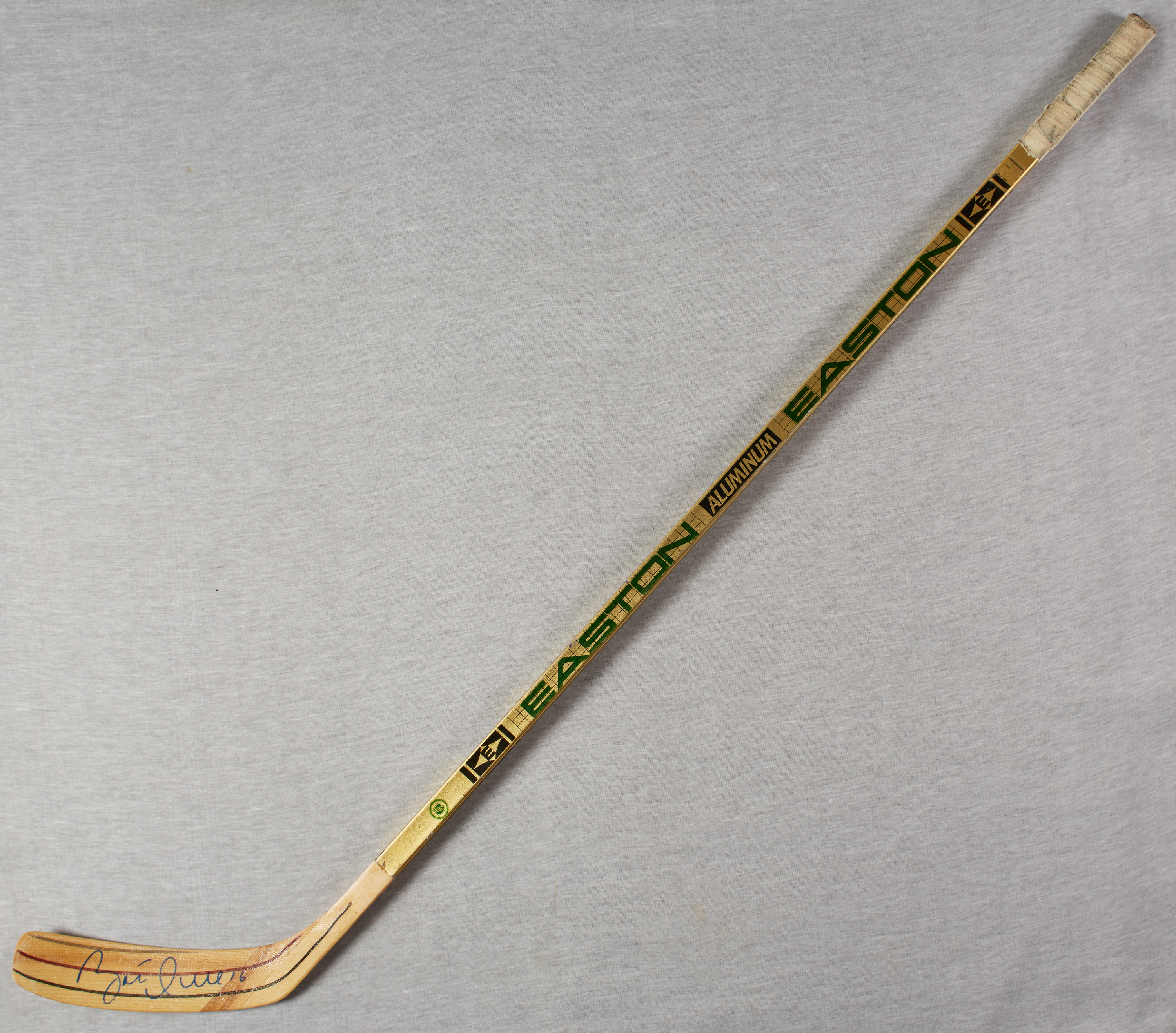 Lot Detail - Brett Hull Signed Hockey Stick