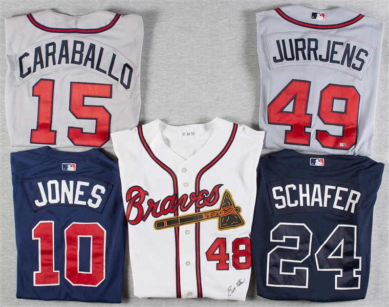 Atlanta Braves Game-Used Jersey Group with Chipper Jones BP Jersey (5)
