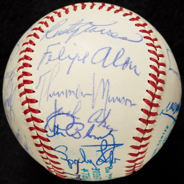 1972 New York Yankees Team-Signed OAL Baseball with Thurman Munson (25) (BAS)