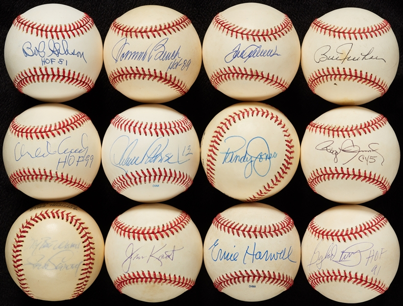 Single-Signed Baseball Group with Mostly HOFers with Joe DiMaggio (32)