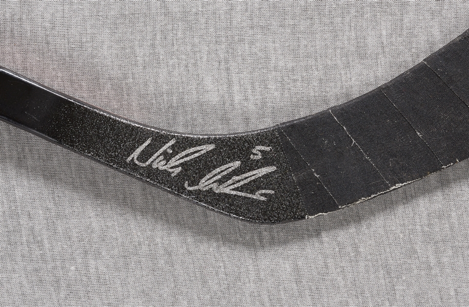 Nicklas Lidstrom Signed & Game-Used Warrior Hockey Stick (JSA)