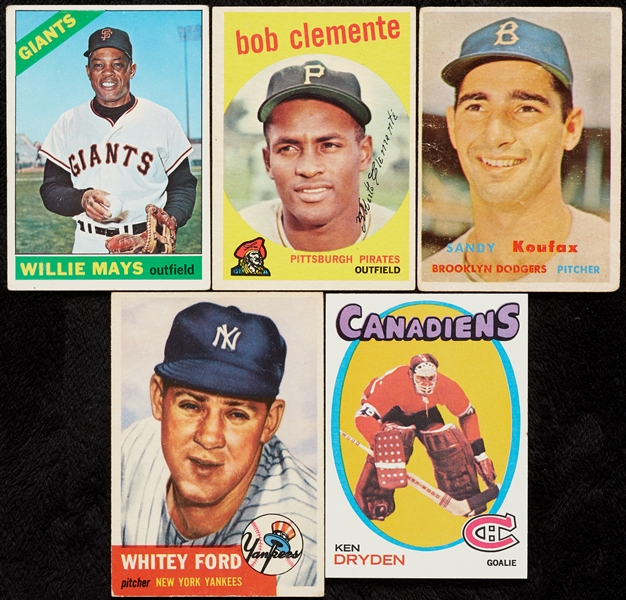 Vintage Topps Hall of Famers Group With Koufax, Clemente and Mays (5)