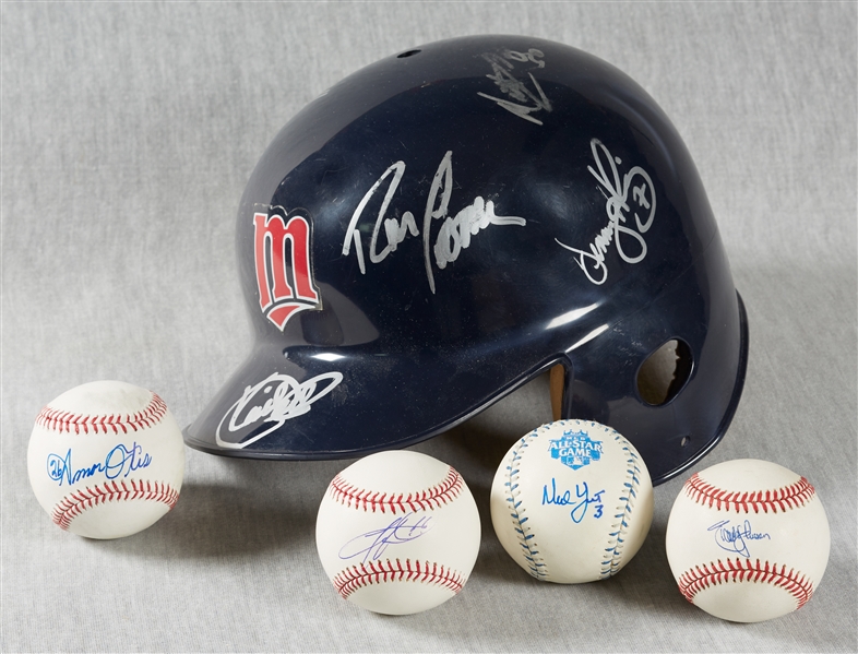 Baseball Signature Group with Randy Johnson, Kirby Puckett (9)