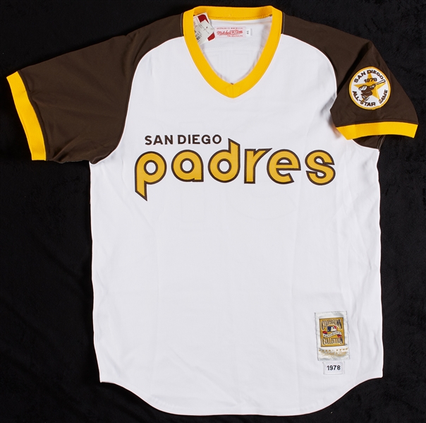 Dave Winfield Signed Mitchell & Ness Padres Jersey (BAS)