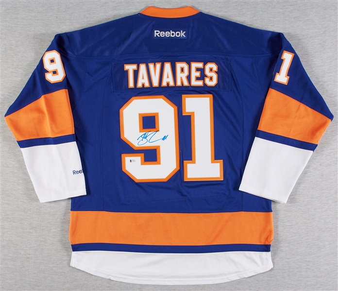 John Tavares Signed Islanders Jersey (BAS)
