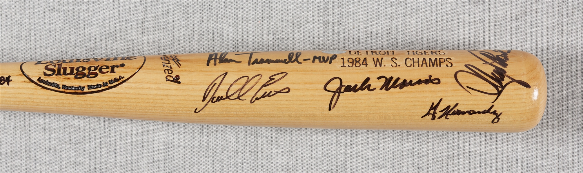 1984 Detroit Tigers World Champs Team-Signed Bat (7) (Mounted Memories)