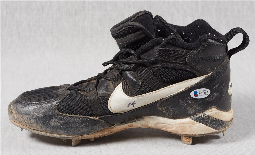 Rickey Henderson Game-Used & Signed Nike Cleats (BAS)