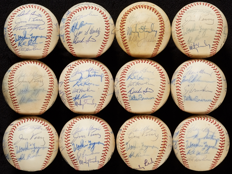 1973 Detroit Tigers Team-Signed Baseballs (12) 
