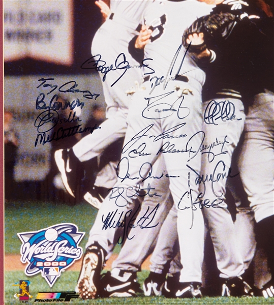 2000 New York Yankees Team-Signed Celebration 16x20 Photo (29) (BAS)