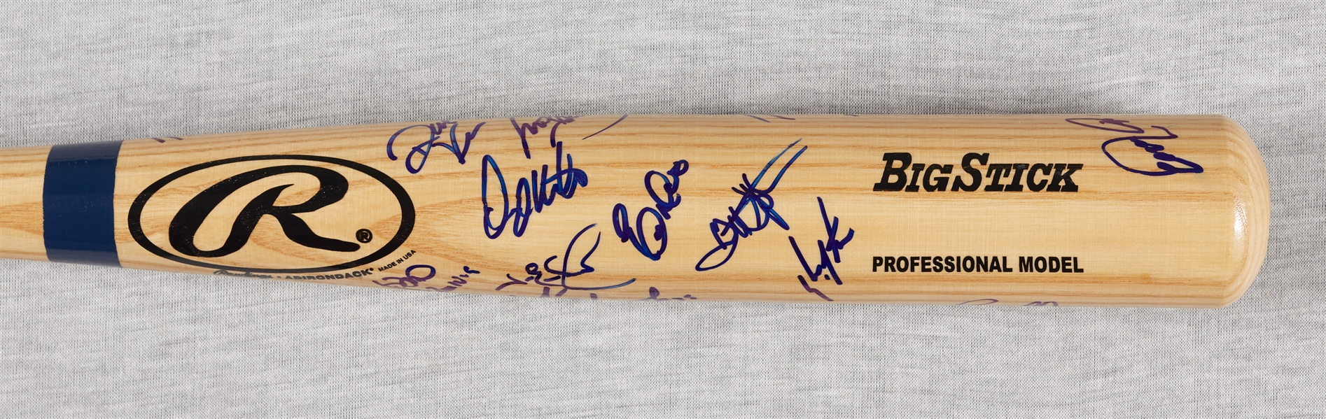 2000 St. Louis Cardinals NL Champs Team-Signed Rawlings Bat