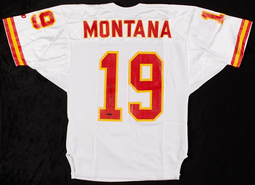 Joe Montana Signed Chiefs Jersey (UDA) (BAS)