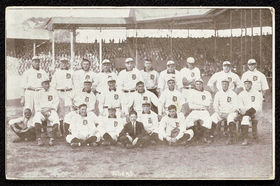 1909 A.C. Dietsche Detroit Tigers Team Postcard
