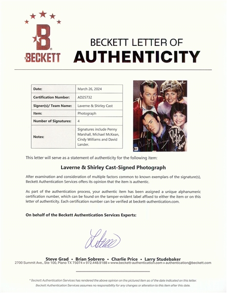 Laverne & Shirley Cast-Signed 8x10 Photo (BAS)
