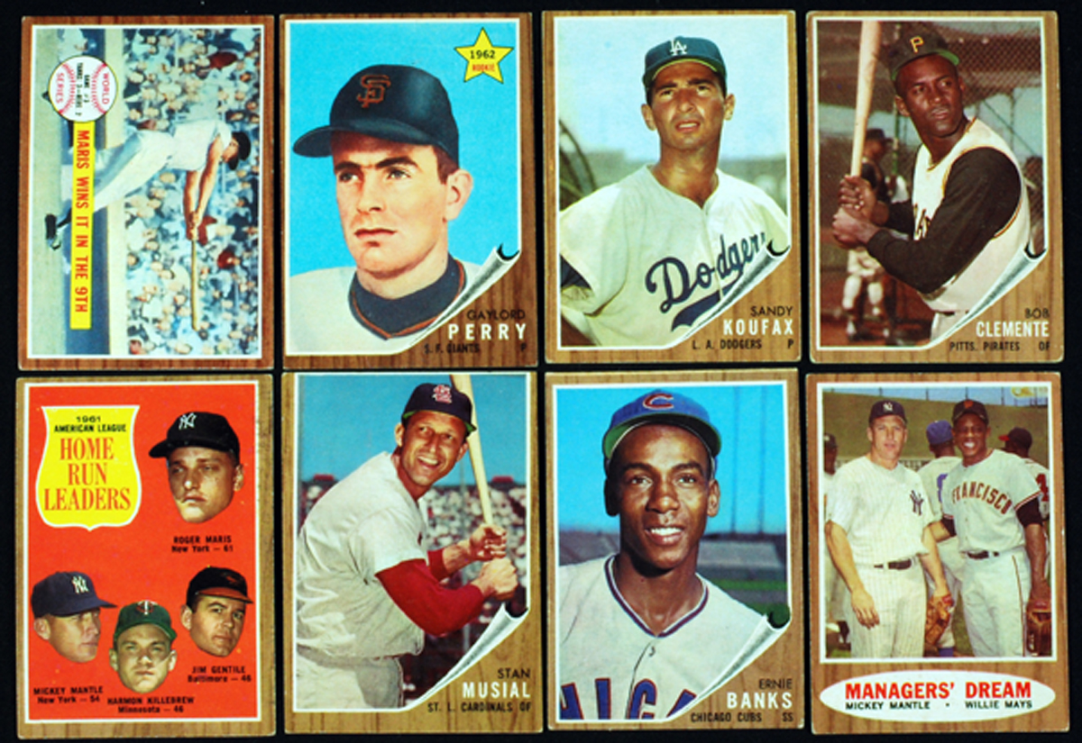 At Auction: 1962 Topps Ernie Banks #25