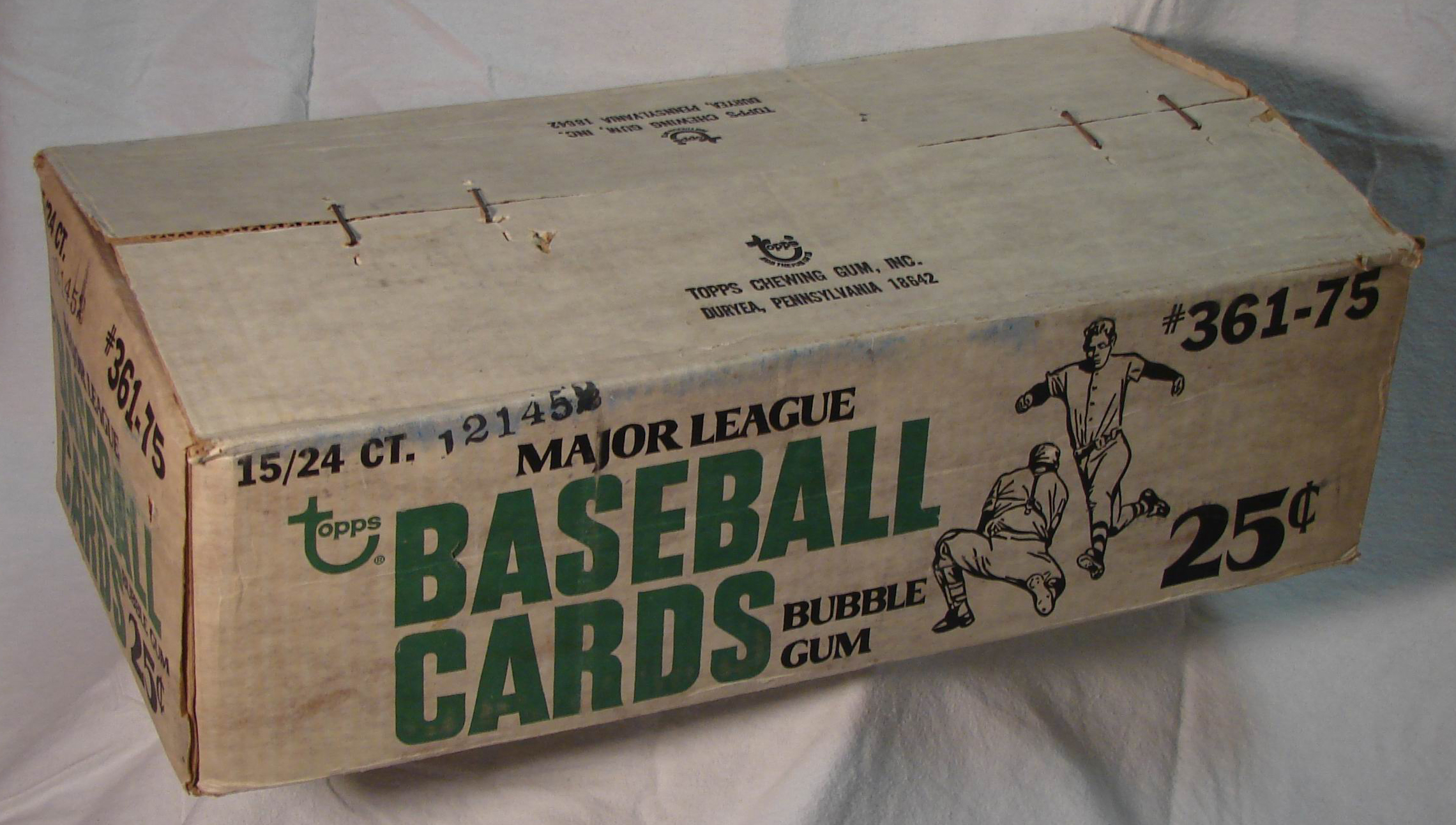 Lot Detail - 1975 Topps Baseball Cello Unopened CASE