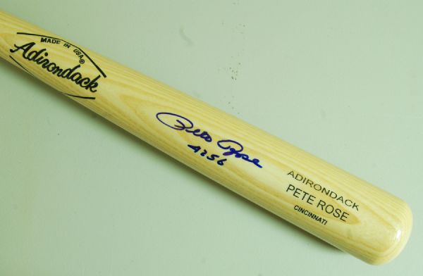 Pete Rose Signed Adirondack Bat 4256 (PSA/DNA)