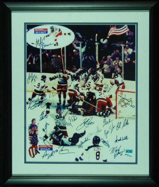 Miracle On Ice 1980 USA Hockey Team-Signed 16x20 Photo (20 Signatures) with Herb Brooks (PSA/DNA)