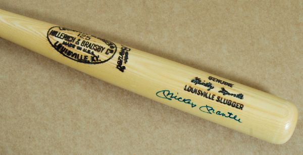 Mickey Mantle Signed Louisville Slugger K55 Bat (PSA/DNA)