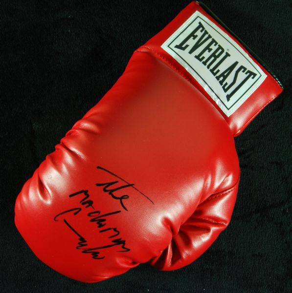 Hector Macho Man Camacho Signed Everlast Boxing Glove