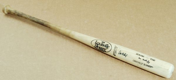 Don Mattingly 1986-89 Signed Game-Used Louisville Slugger Bat (MEARS A5)