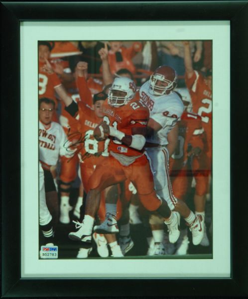 Barry Sanders Signed 8x10 Framed Photo (PSA/DNA)