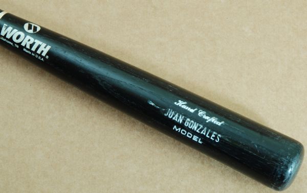 Juan Gonzales Game-Used Worth Bat