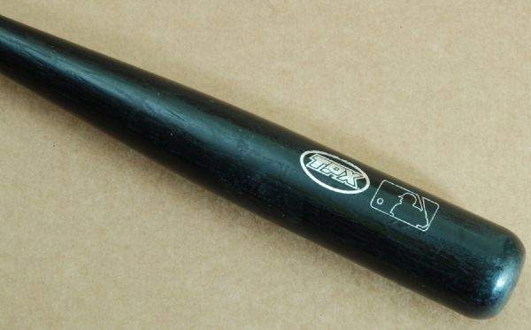 Ellis Burks 2001-05 Game-Used Louisville Slugger Bat (Steiner)