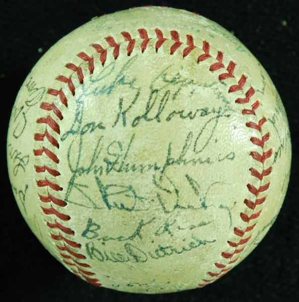 1942 Chicago White Sox Team-Signed Baseball (25 Signatures)