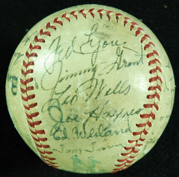 1942 Chicago White Sox Team-Signed Baseball (25 Signatures)