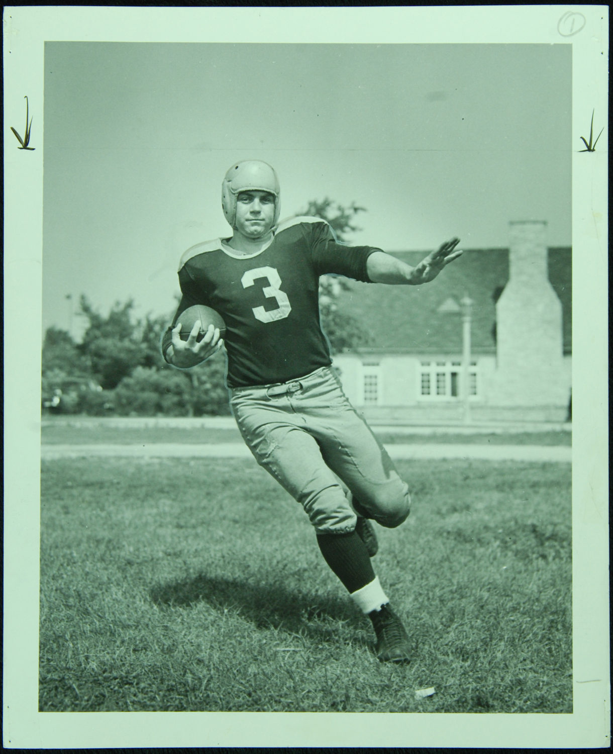 Lot Detail - 1940s Tony Canadeo Original 8x10 Photo