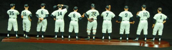 1961 New York Yankees Danbury Mint Statue Display