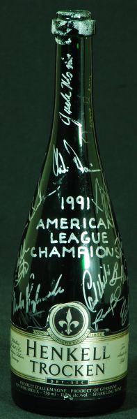 1991 Minnesota Twins Team-Signed AL Champions Champagne Bottle (27 Signatures)
