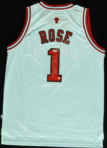 Derrick Rose Signed Bulls Jersey (PSA/DNA)