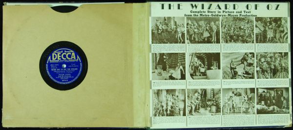 1938 Decca Wizard of Oz Book with Original Soundtrack Records (4)