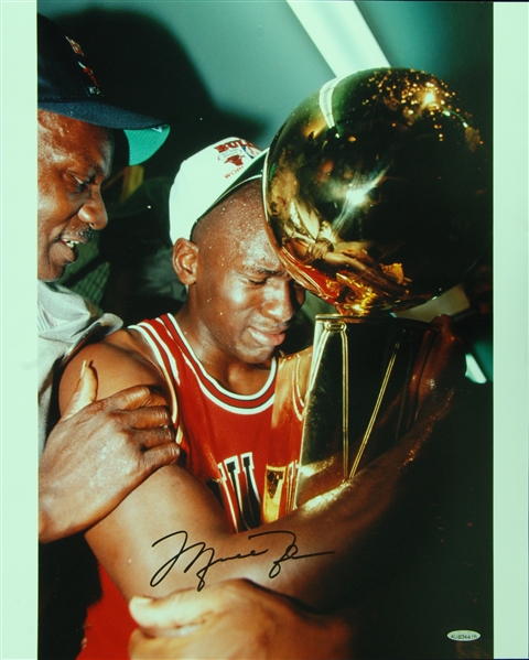 Michael Jordan Signed 16x20 1st Championship Photo (UDA)