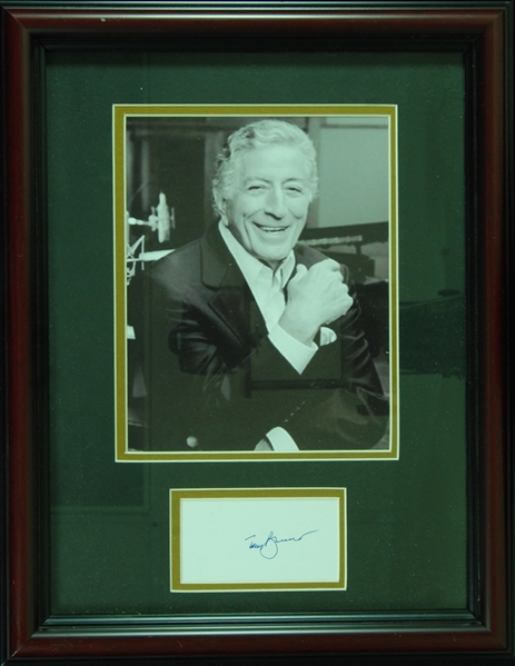 Tony Bennett Cut Signature Display (JSA)