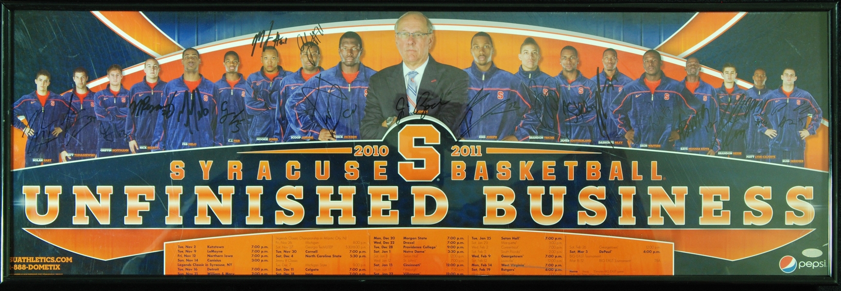 2010-11 Syracuse Orangemen Team-Signed Panoramic Photo (19) with Boeheim (Steiner)