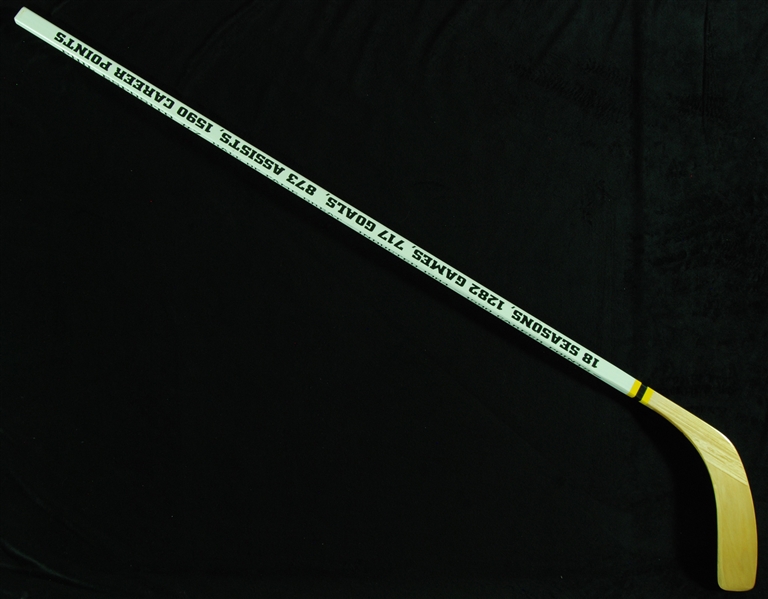 Phil Esposito Signed Custom Hockey Stick (PSA/DNA)