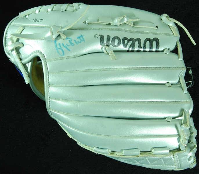 George Brett & Carl Yastrzemski Signed Silver Wilson Gloves (2)