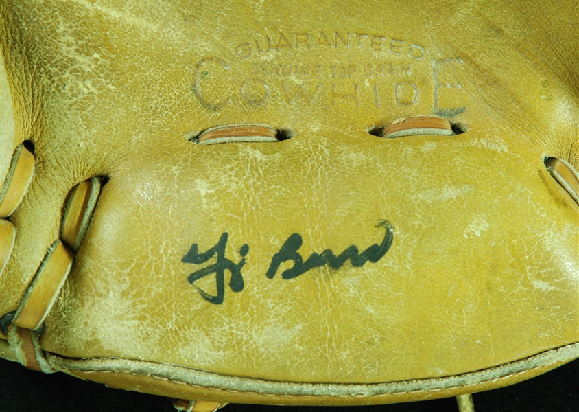 Yogi Berra Signed Personal Model Catcher's Mitt (PSA/DNA)