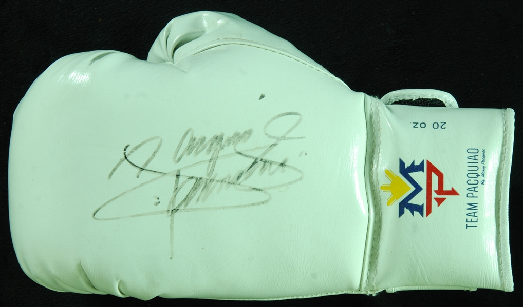 Manny Pacquiao Signed Team Pacquiao Boxing Glove (PSA/DNA)