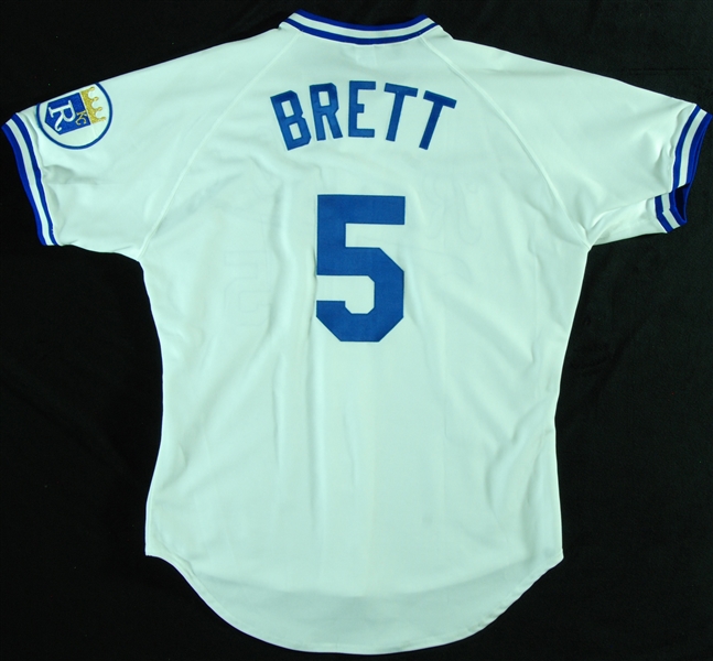 George Brett Signed Royals Home Jersey (JSA)